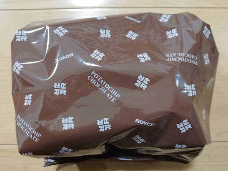 ポテトチップチョコレート【メープルナッティ】を食べたよ!!