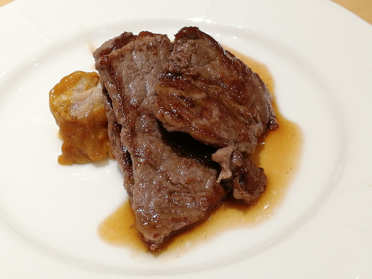 鈴鹿サーキットホテルの夕食ビュッフェバイキングで食べた松阪牛